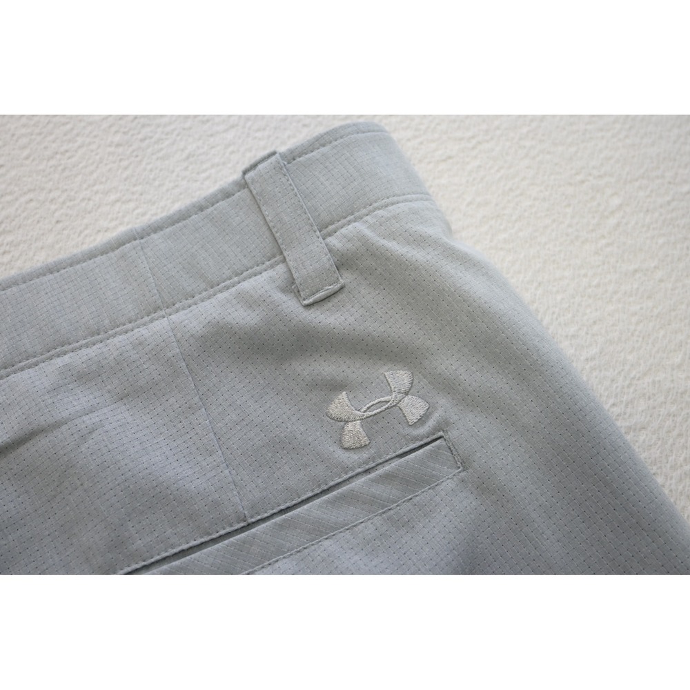 Under Armour Golf Shorts Mens 38 Grey Performance Mesh Flat Front Excellent